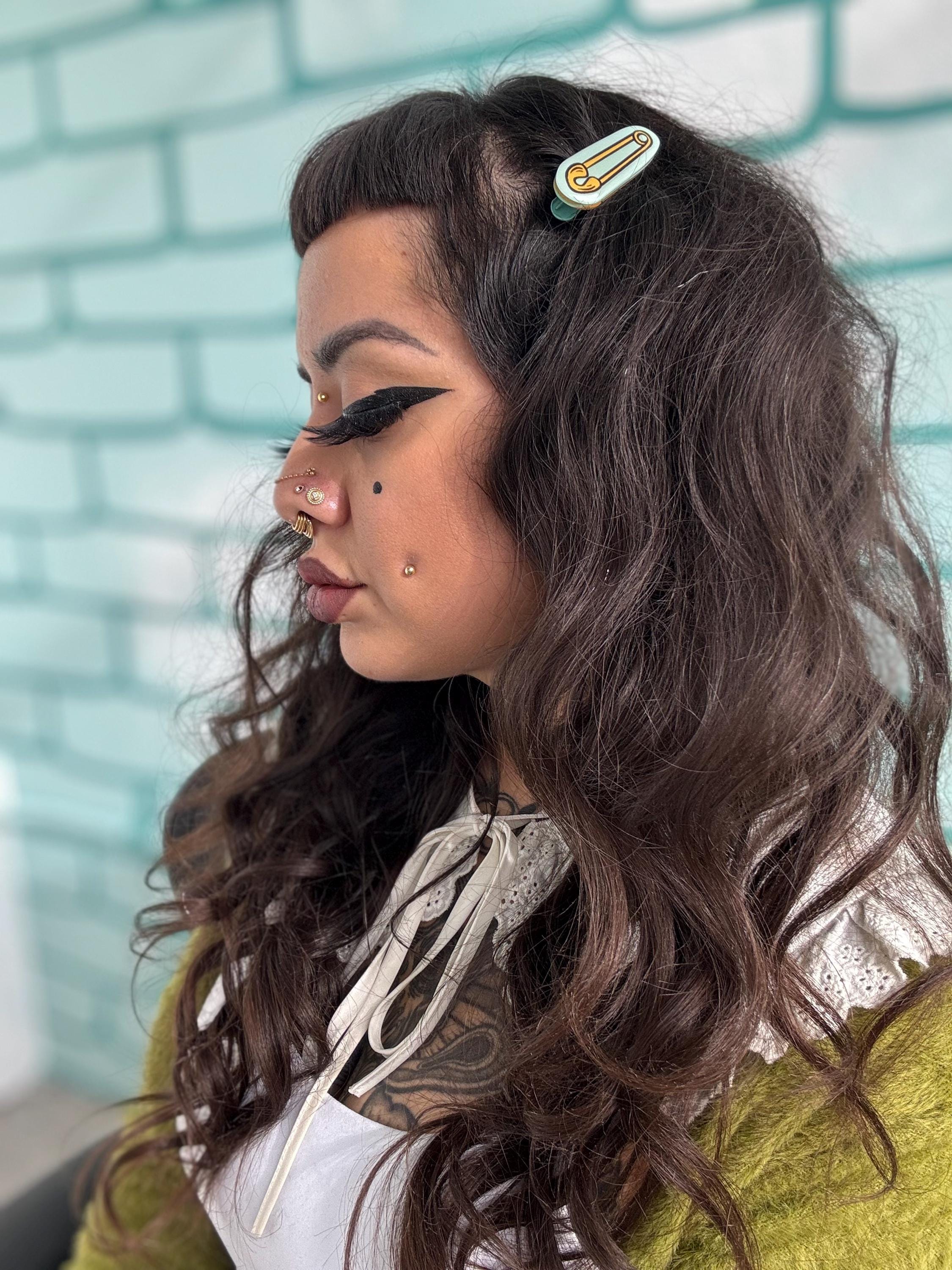 safety pin hair clip