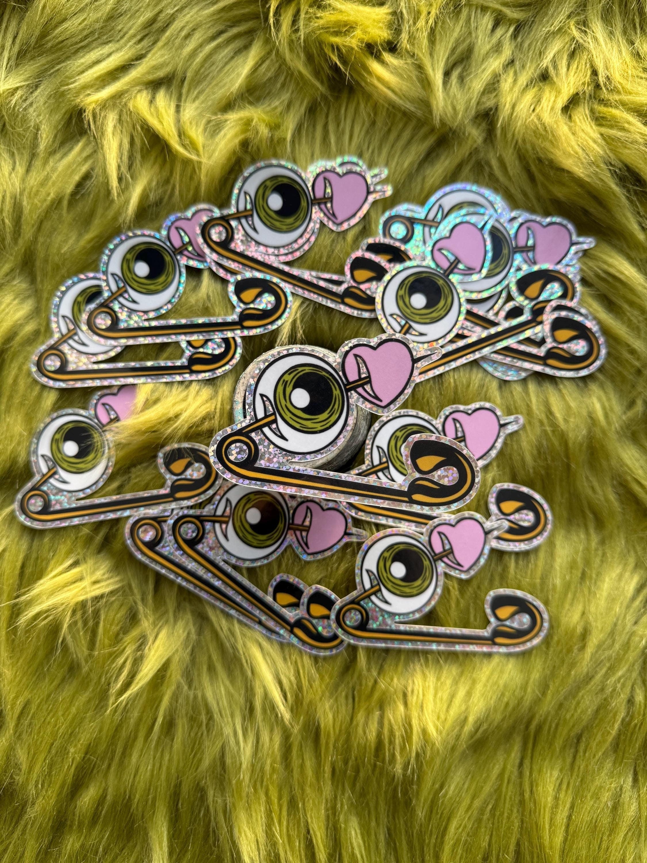Glitter Safety Pin Eyeball Heart Sticker